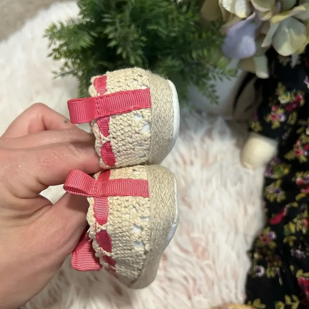 Rising Star Cream Pink Bow Crochet Flats & colorful Sandals baby sz 2